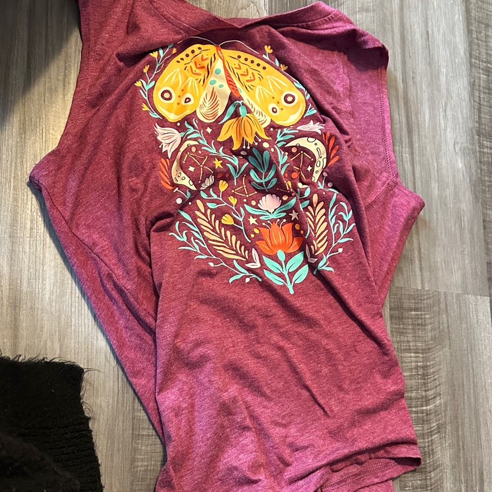 Floral Graphic Women's Top in Purple